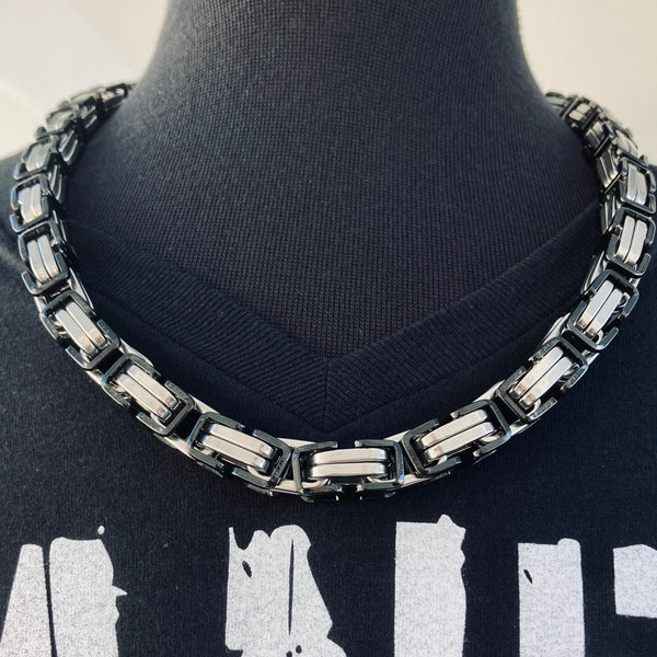 Sanity Jewelry Necklace 20 inches Daytona - Silver & Black - Heritage - 1/2 inch wide