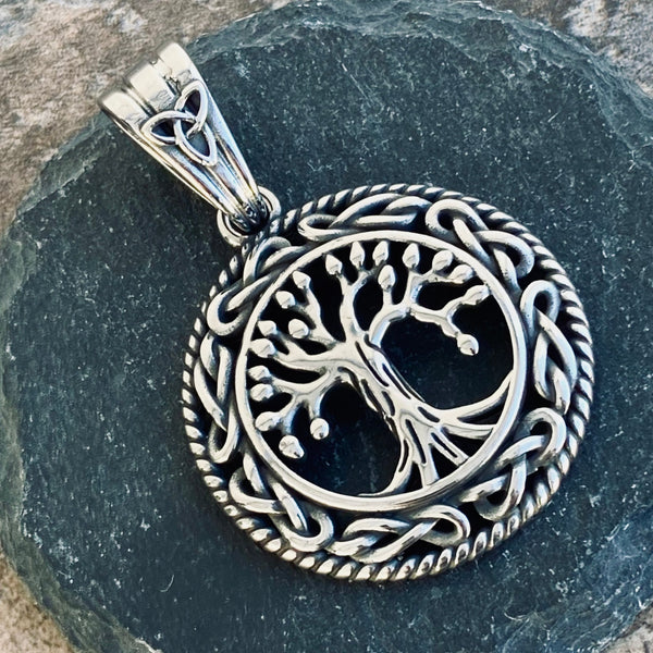 Sanity Jewelry Necklace Pendant Only Viking - Tree of Life Round - Yggdrasil Pendant - Necklace (815)