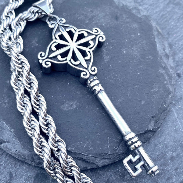 Sanity Jewelry Necklace "Key" - Skeleton Key PEN485 & Classic Rope Chain