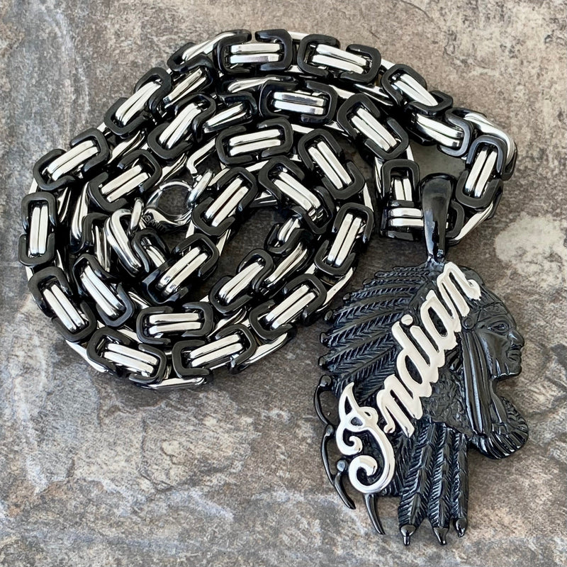 Sanity Steel Necklace Indian Pendant Large - Black & Silver - Necklace (850)