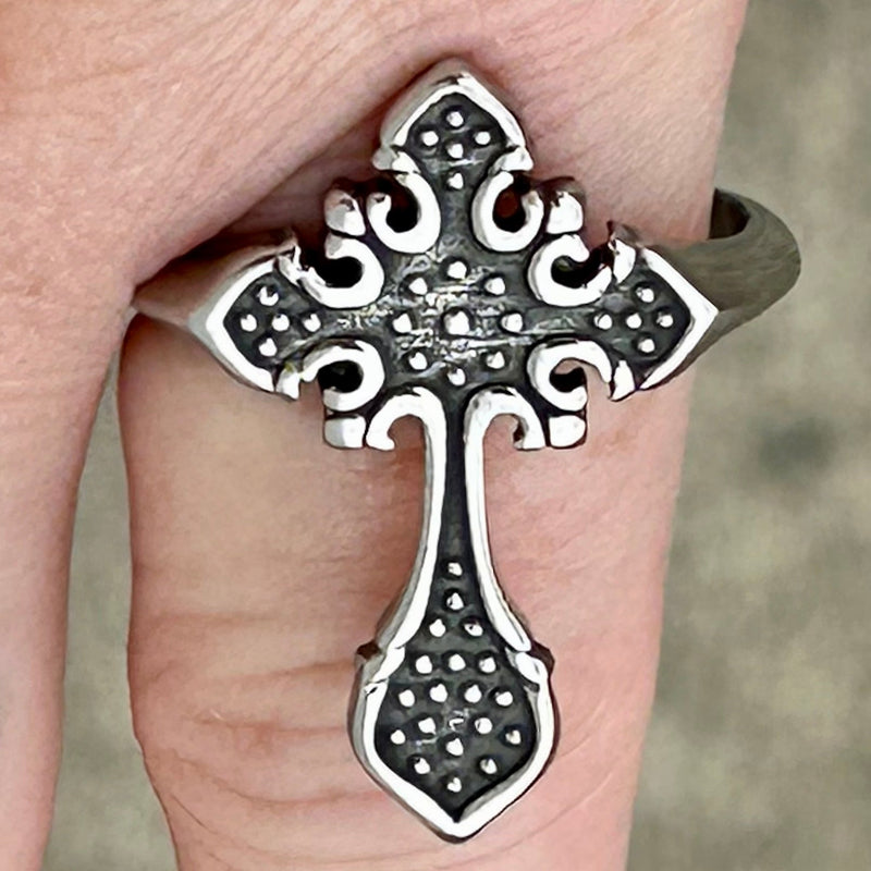 Sanity Steel Ring 4 Cross Ring - The Queens Cross- R229
