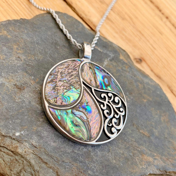 Sanity Jewelry Ladies Necklace Sea Shell - Circle of Life Pendant & Chain SK2555
