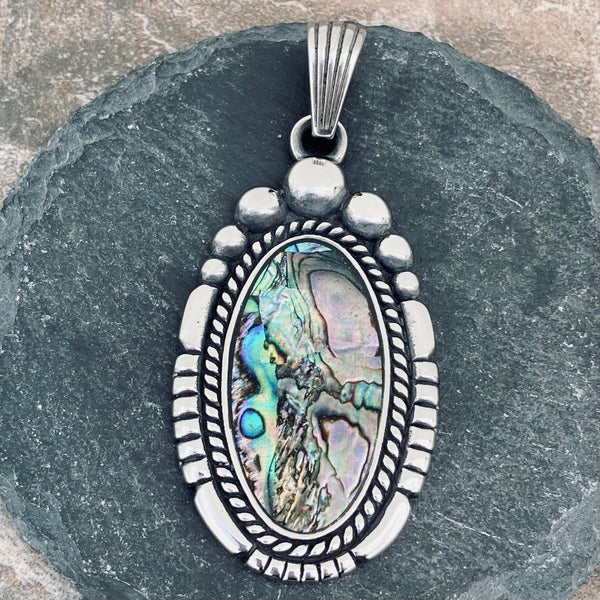 Sanity Jewelry Ladies Necklace Sea Shell Oval - The Queen -  Pendant with Classic Chain or Omega - SK2601