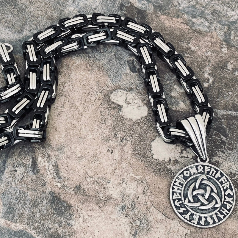 Sanity Jewelry Necklace Black & Silver 22 inches "Sanity's Combo" - Viking - Triknot Round (789) & Daytona Beach Chain 1/4 inch wide