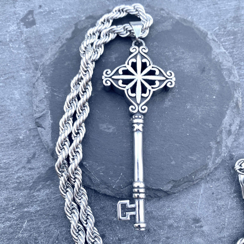 Sanity Jewelry Necklace "Key" - Skeleton Key PEN485 & Classic Rope Chain