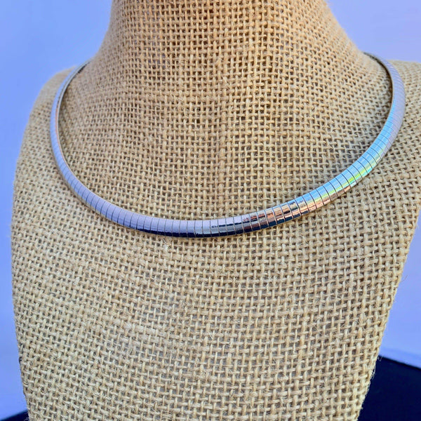 Sanity Jewelry Necklace Ladies Necklace - Slide Necklace- 17.5" Omega001