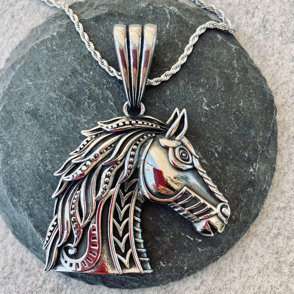 Sanity Jewelry The Trojan - Horse - PEN735 & Classic Rope Chain or Omega